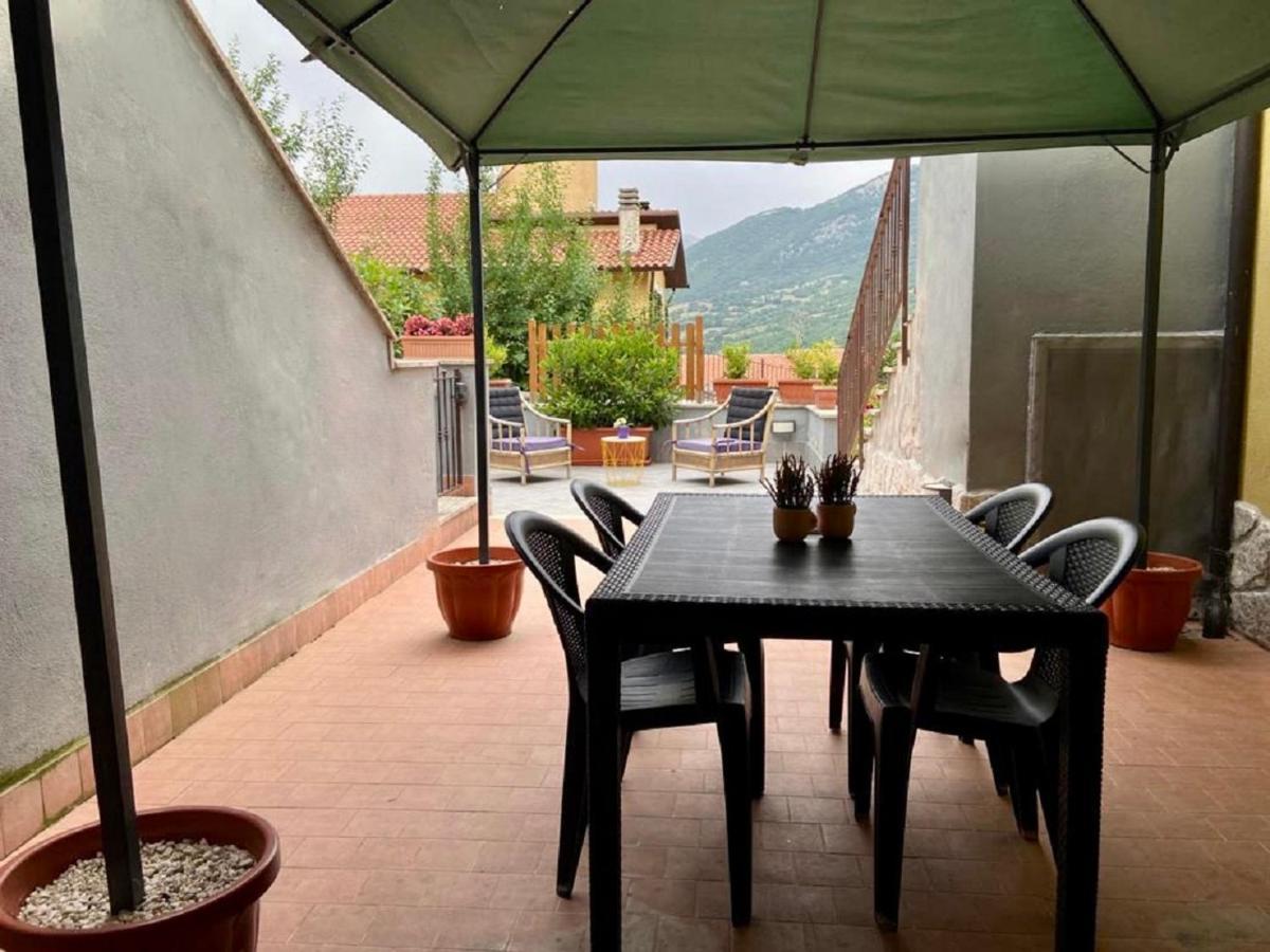 4Flats In Orto Di Venanzio Apartman Barrea Kültér fotó