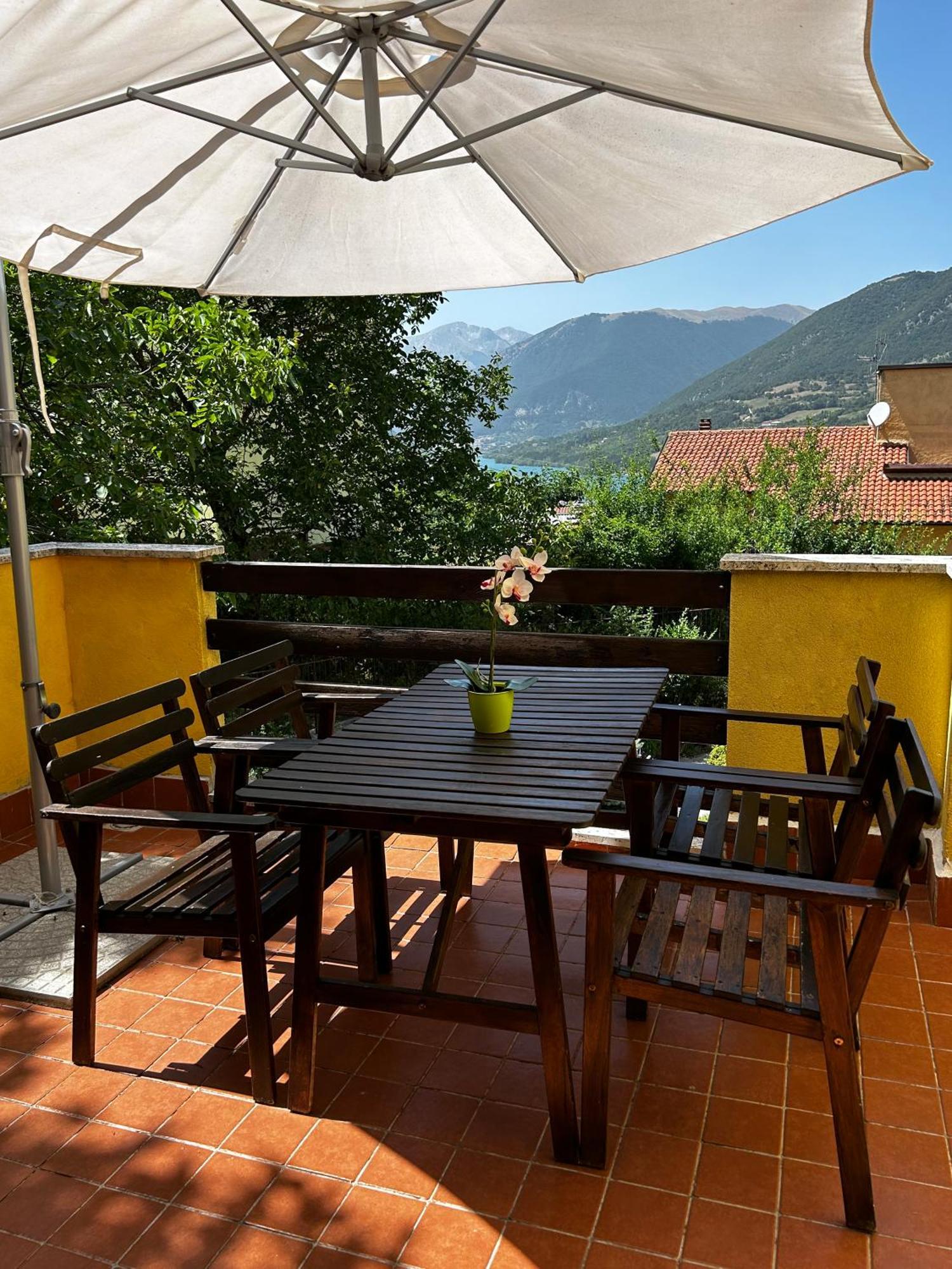 4Flats In Orto Di Venanzio Apartman Barrea Kültér fotó