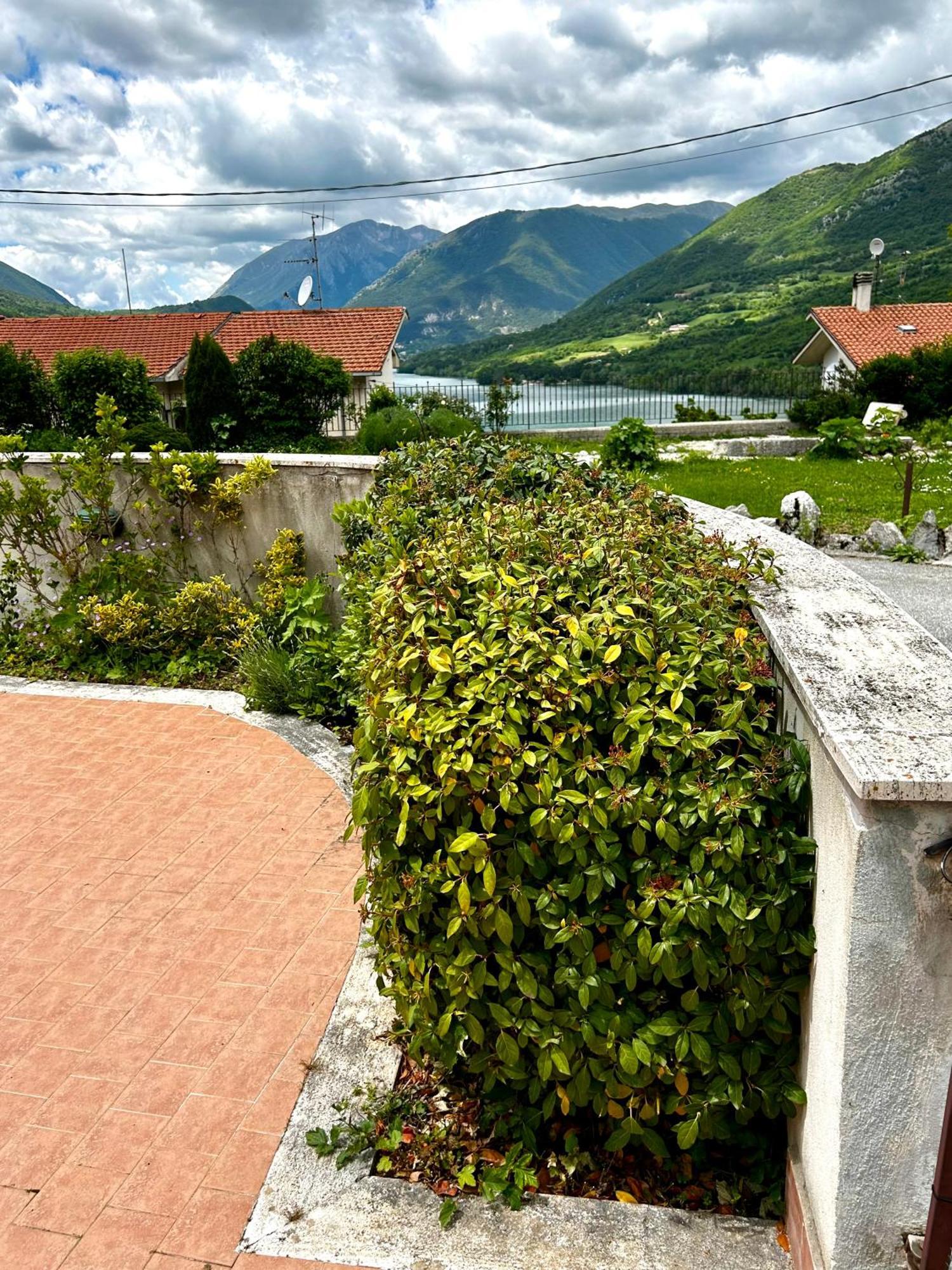 4Flats In Orto Di Venanzio Apartman Barrea Szoba fotó